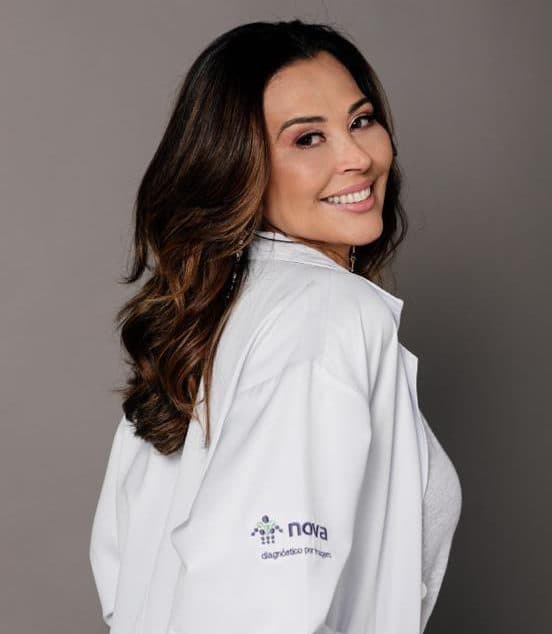 Dra. Rievani Damião, Ginecologista e Obstetrícia