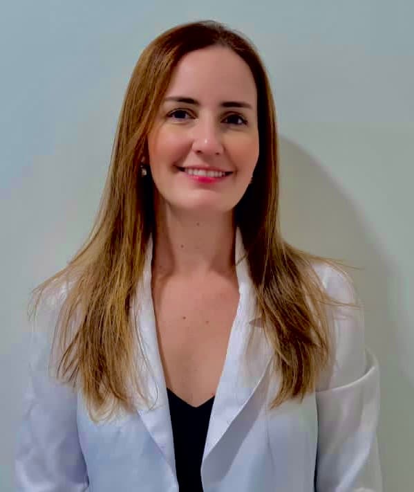 Dra. Larissa Baracuhy Nóbrega Pereira, Radiologista