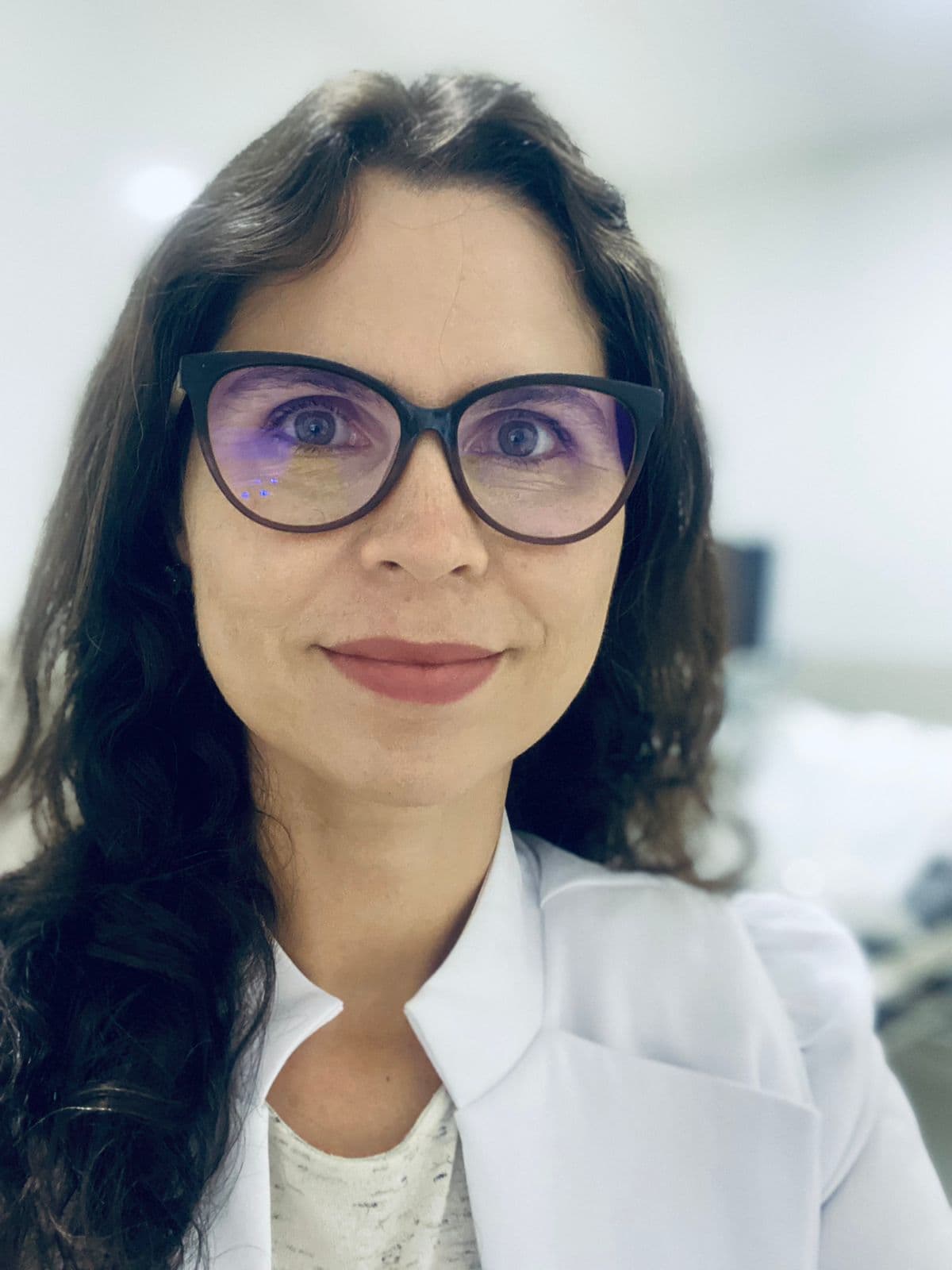 Dra. Ana Carolina Costa Redondo, Cardiologista