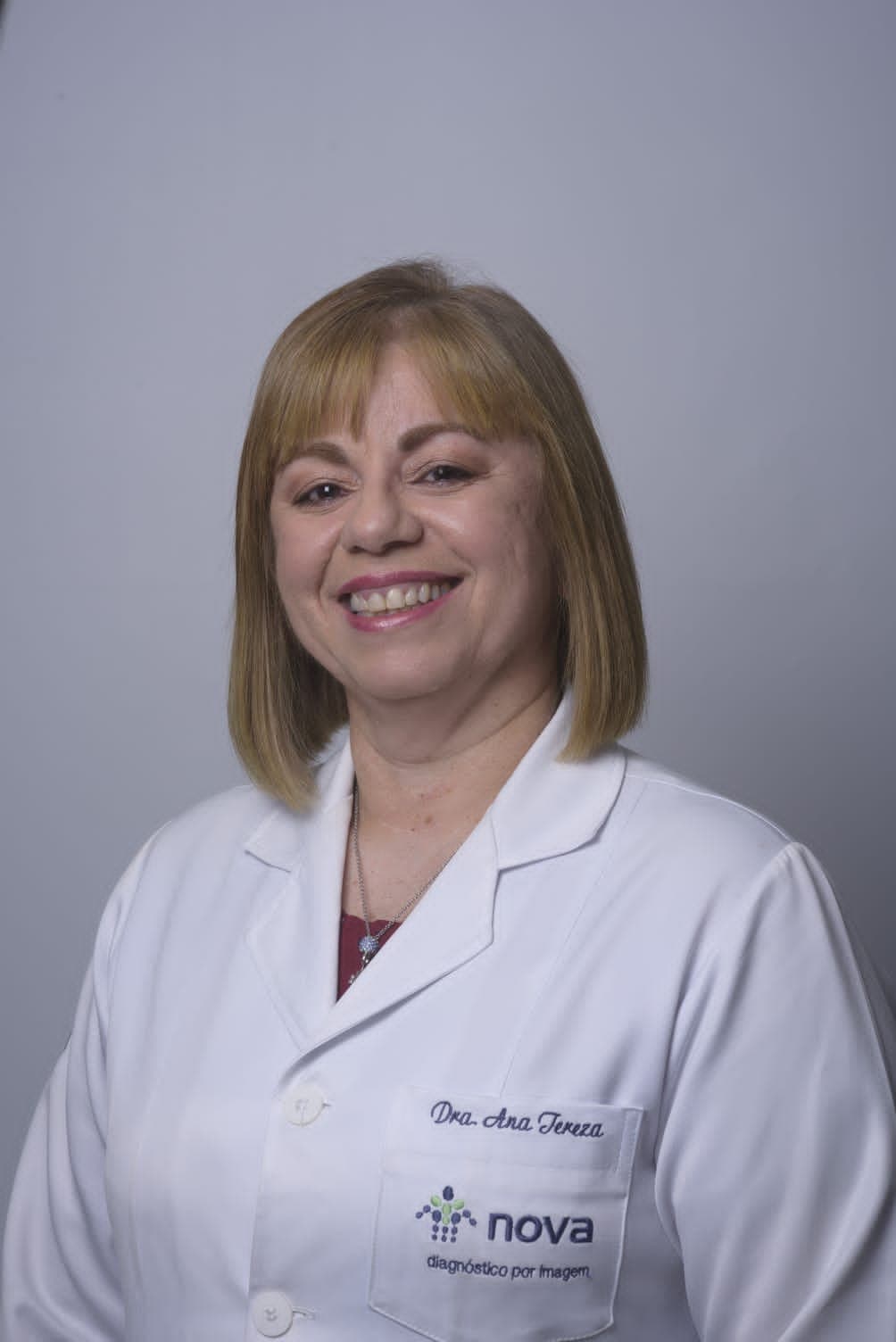 Dra. Ana Tereza Alves Dionísio Vacovski