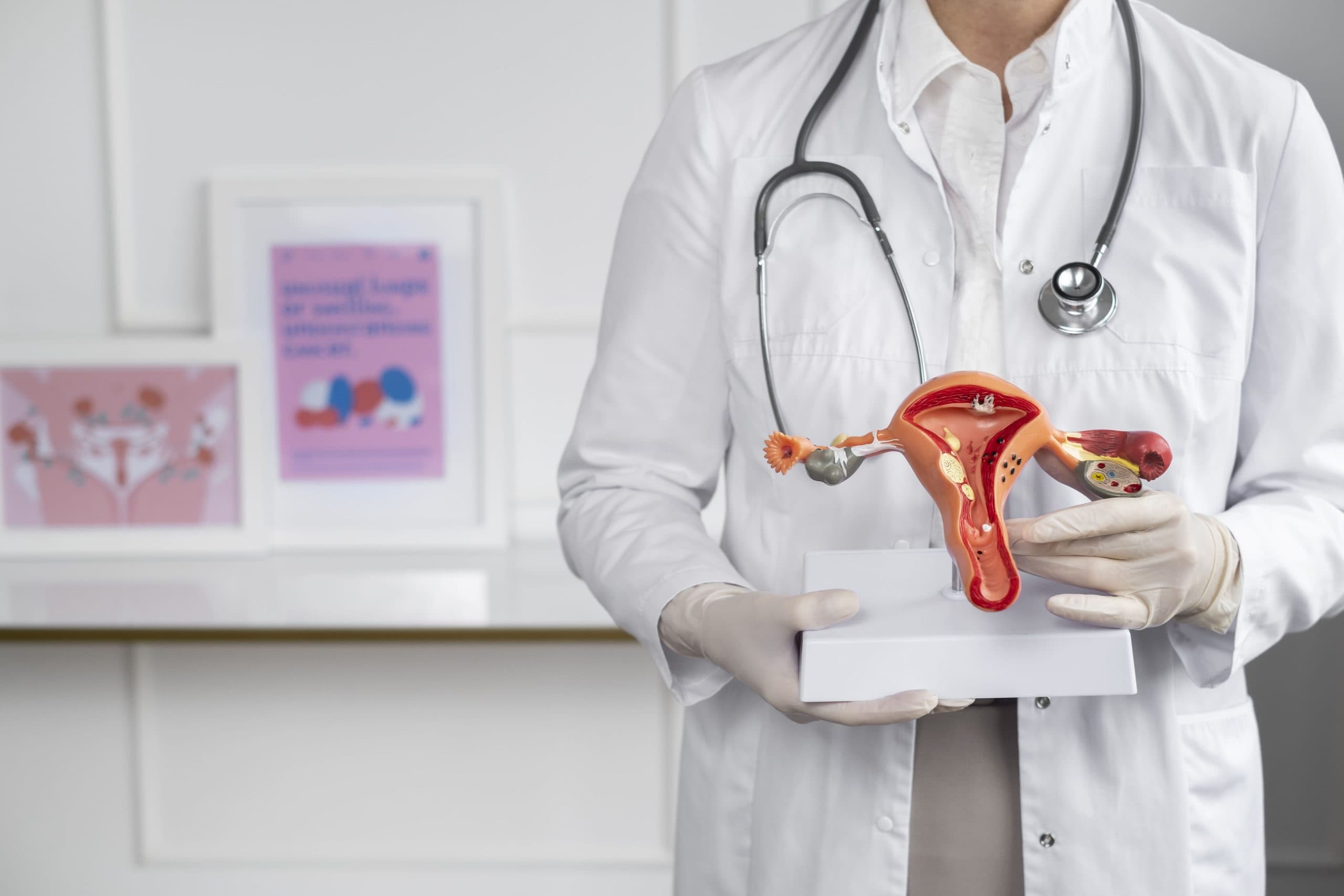 Endometriose e os sintomas silenciosos: saiba o que é a doença e quais as opções de tratamento